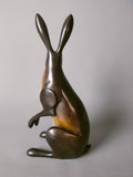 Medium lookout hare